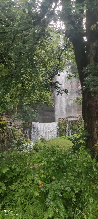 Le Jura En Toutes Saisons Piscine, Spa, Location Vtt, Balades 2Cv, Climatisation Bonlieu ภายนอก รูปภาพ