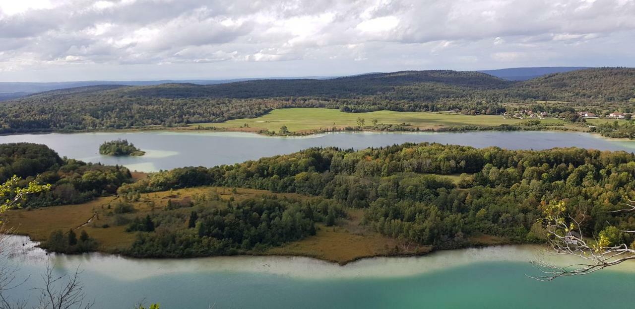 Le Jura En Toutes Saisons Piscine, Spa, Location Vtt, Balades 2Cv, Climatisation Bonlieu ภายนอก รูปภาพ